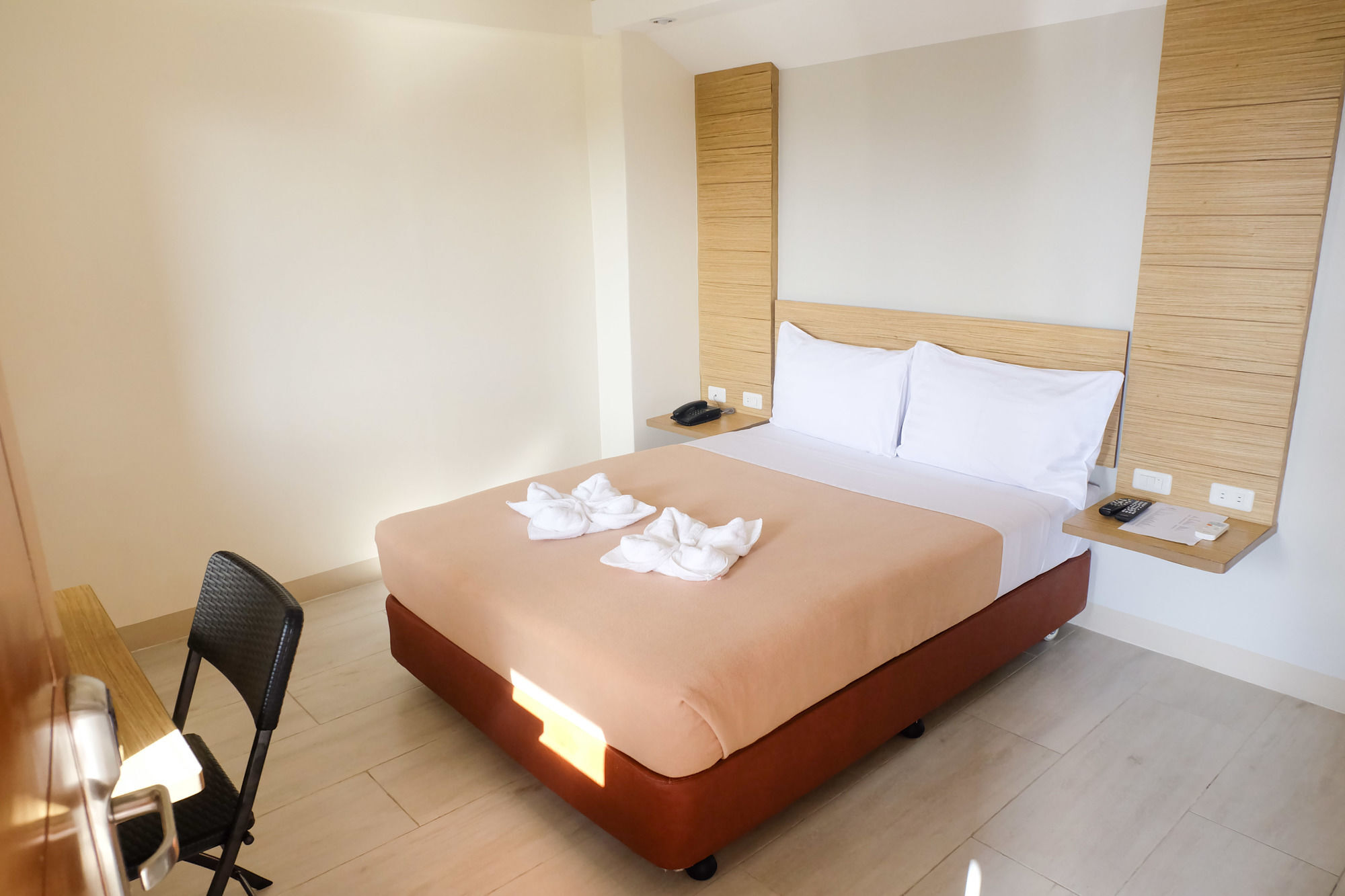 Chambre Mactan Hotel マクタン エクステリア 写真