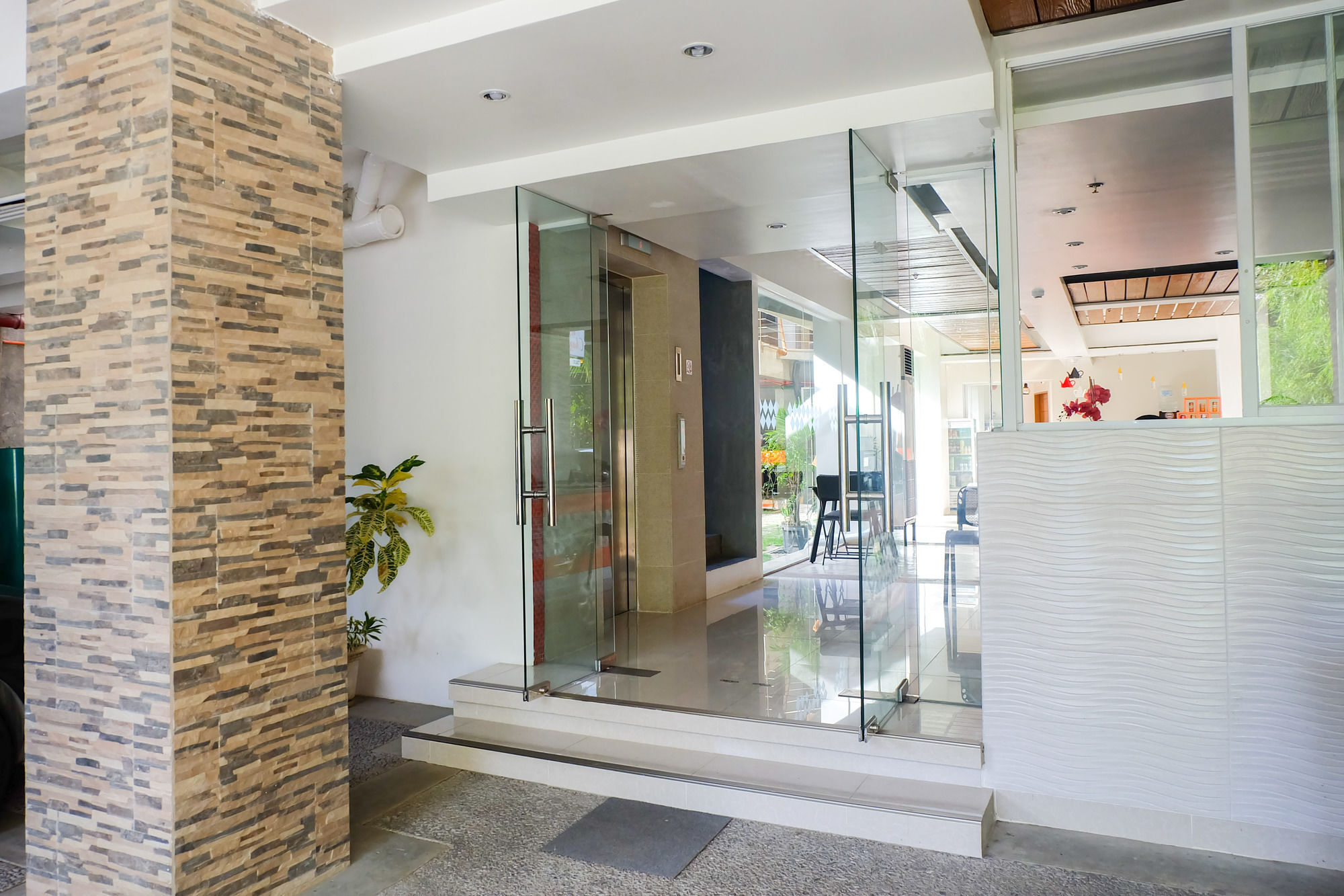Chambre Mactan Hotel マクタン エクステリア 写真